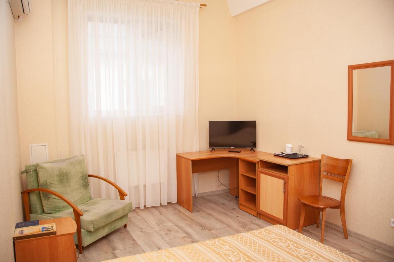 Hotel Piligrim 3 Mykolaïv Esterno foto