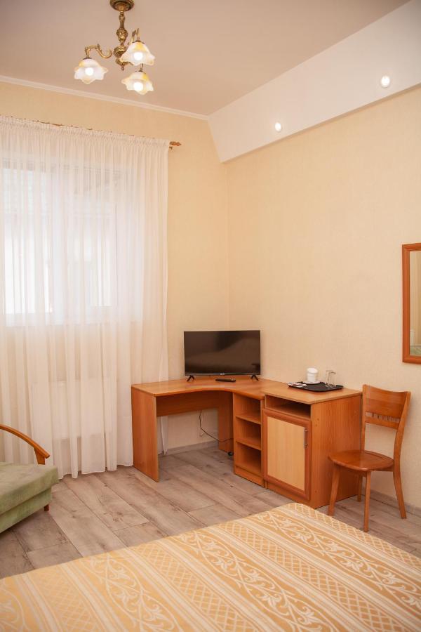 Hotel Piligrim 3 Mykolaïv Esterno foto